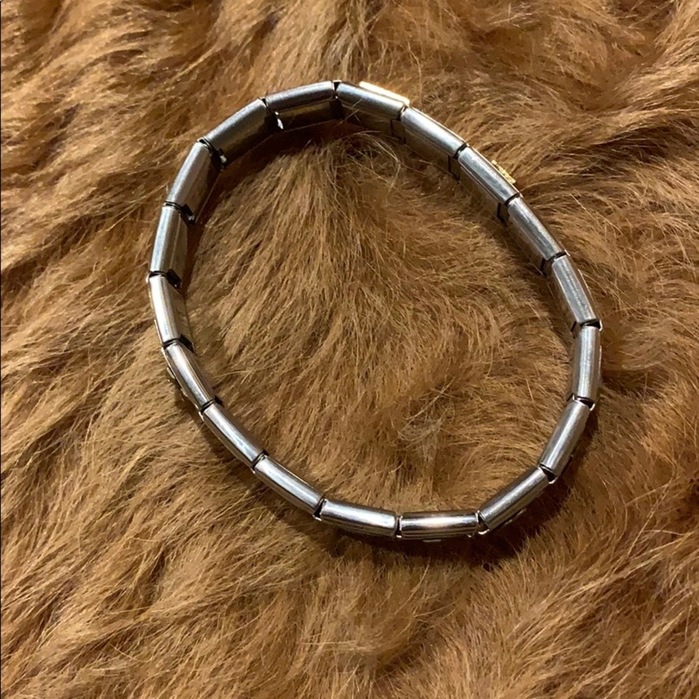 Changeable link bracelet with 7 charms